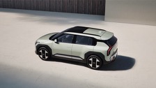 kia_ev3_2025-08.jpg