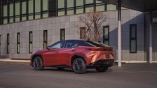 lexus_rz_450e_2023-08.jpg