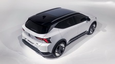 renault_scenic_e-tech_ev_2024-13.jpg